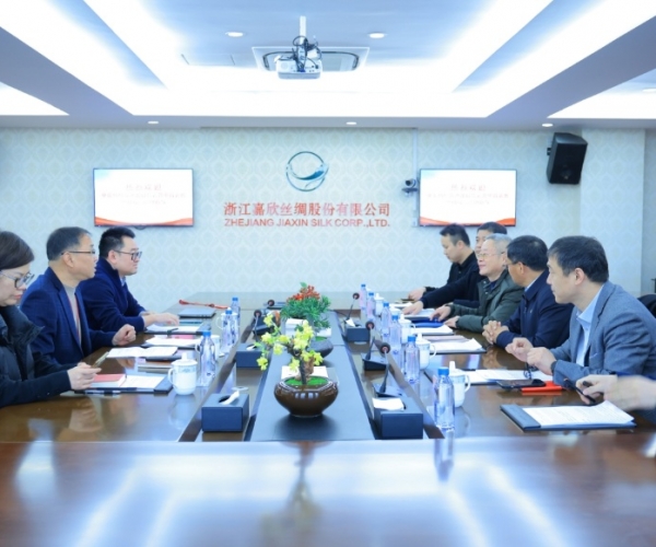 中國(guó)紡織品進(jìn)出口商會(huì)曹甲昌會(huì)長(zhǎng)一行來(lái)訪(fǎng)調(diào)研 深入調(diào)研外貿(mào)走勢(shì)，攜手探尋前行新徑